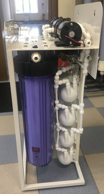 Водоочиститель RO-300 с промывкой (300 л/ч 4 мембраны с контроллером)